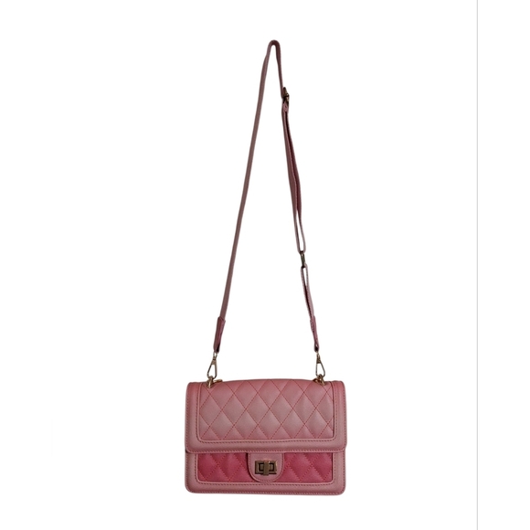 Unbranded Handbags - Elegant Quilted Pink Crossbody Bag